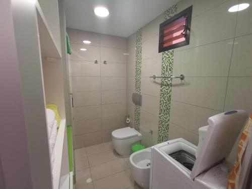 Holiday Home with Terrace and Lateral Sea View del hotel Las Vistas TRG Tenerife Royal Gardens. Foto 20