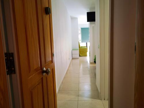 Holiday Home with Terrace and Lateral Sea View del hotel Las Vistas TRG Tenerife Royal Gardens. Foto 24