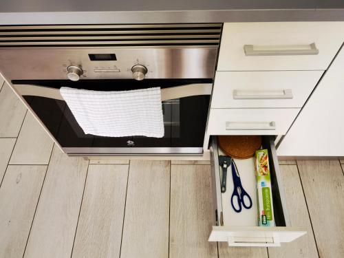 Holiday Home with Terrace and Lateral Sea View del hotel Las Vistas TRG Tenerife Royal Gardens. Foto 24