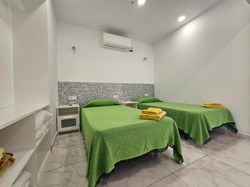 Holiday Home with Terrace and Lateral Sea View del hotel Las Vistas TRG Tenerife Royal Gardens. Foto 11