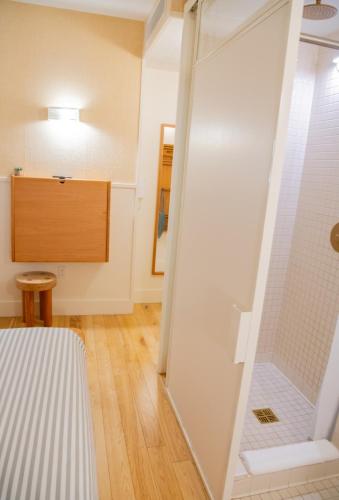 Estudio con cama grande del hotel Untitled at 3 Freeman Alley. Foto 5