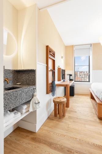 Alojamiento Untitled con cama extragrande del hotel Untitled at 3 Freeman Alley