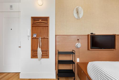 Alojamiento Untitled con cama grande del hotel Untitled at 3 Freeman Alley. Foto 1