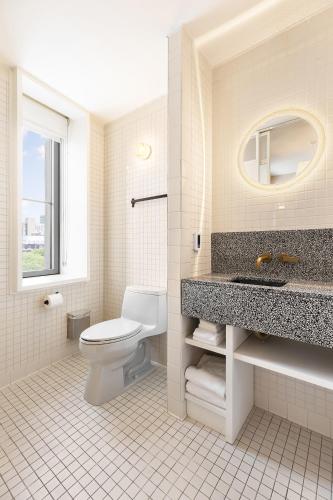 Alojamiento Freeman Grande con cama extragrande del hotel Untitled at 3 Freeman Alley. Foto 2