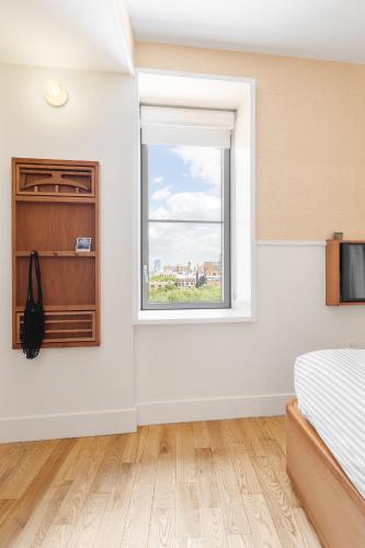 Alojamiento Freeman Grande con cama extragrande del hotel Untitled at 3 Freeman Alley. Foto 3