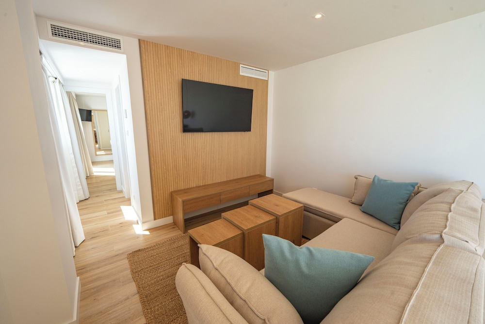 Apartamento Confort, 1 habitación, cocina, vistas al mar del hotel Punta Candor Suites