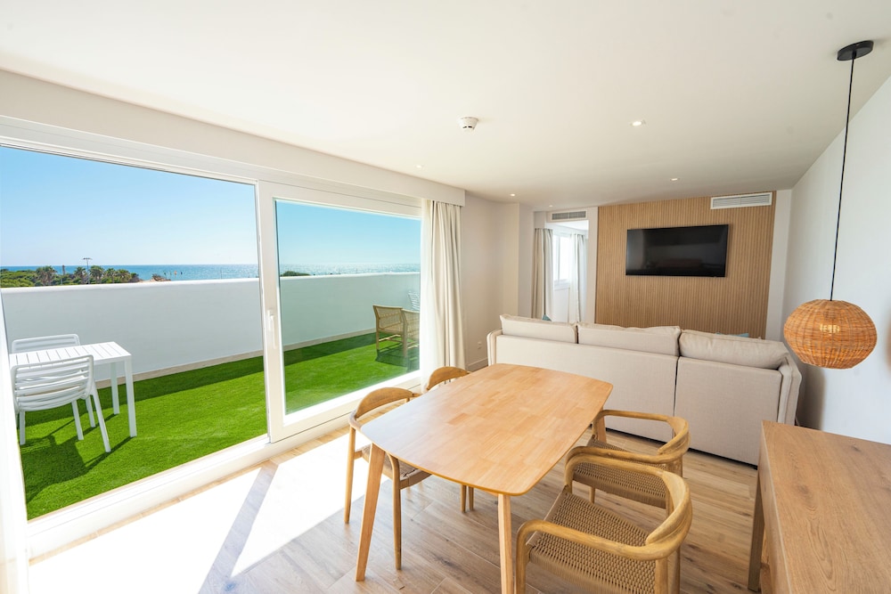 Apartamento Confort, 1 habitación, cocina, vistas al mar del hotel Punta Candor Suites. Foto 7