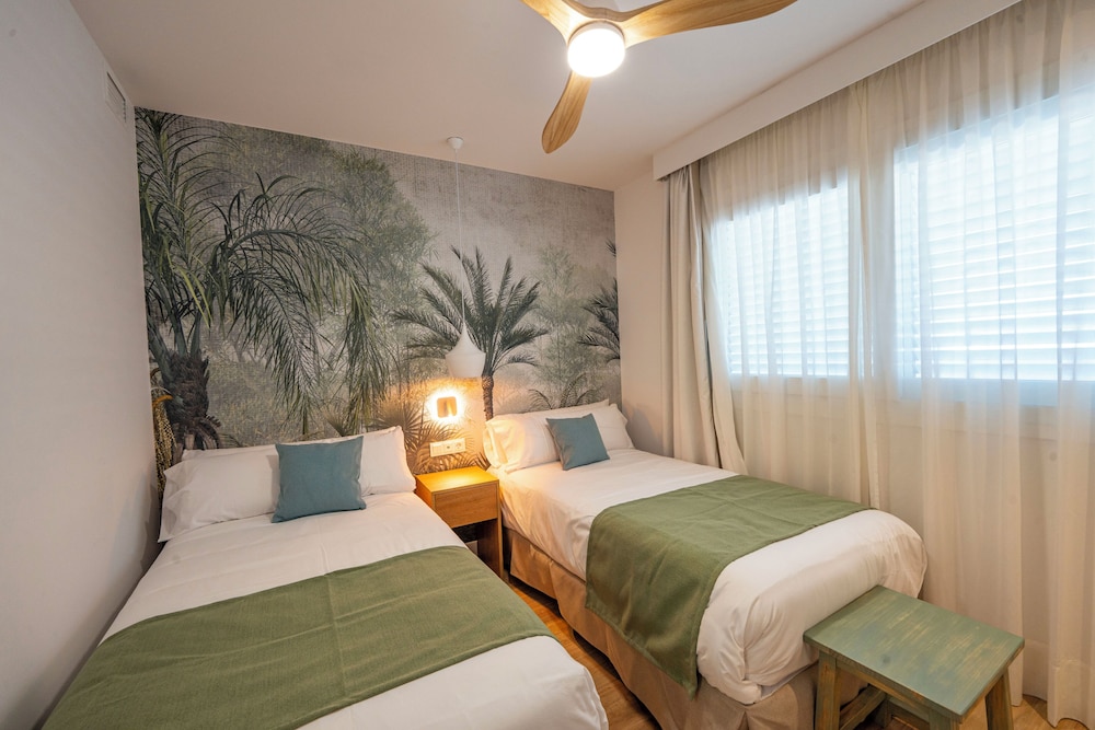 Apartamento Confort, 2 habitaciones, cocina, vistas al mar del hotel Punta Candor Suites. Foto 1