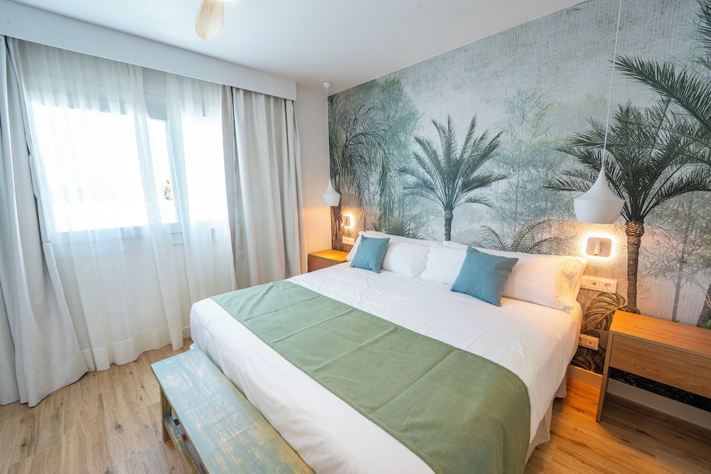 Apartamento Confort, 2 habitaciones, cocina, vistas al mar del hotel Punta Candor Suites. Foto 2