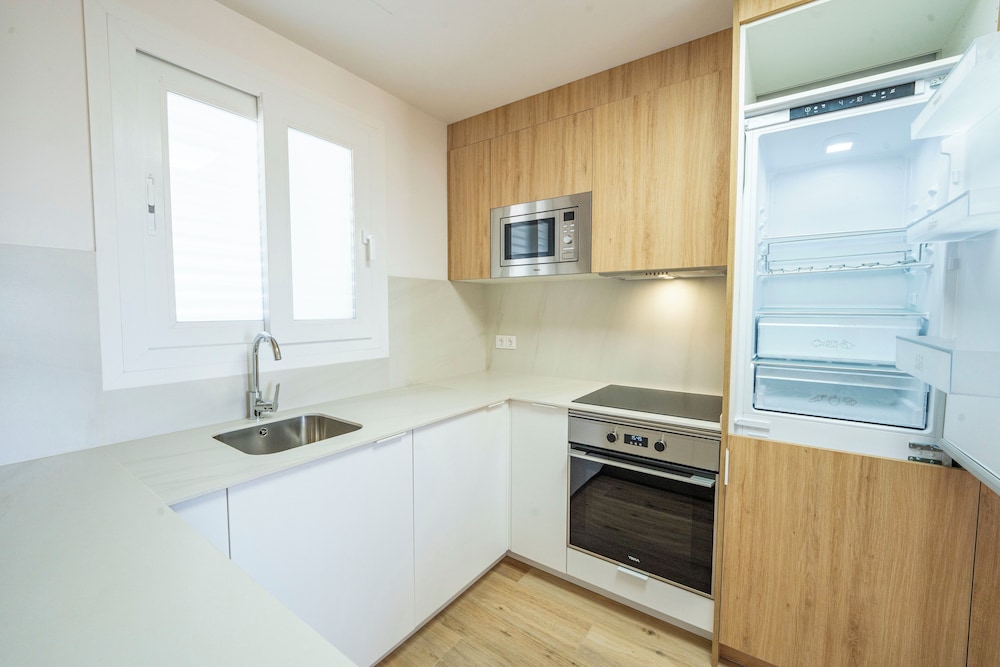 Apartamento Confort, 2 habitaciones, cocina, vistas al mar del hotel Punta Candor Suites. Foto 4