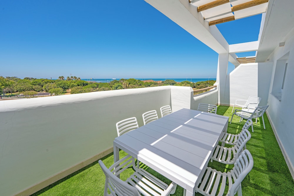 Apartamento Confort, 3 habitaciones, cocina, vistas al mar del hotel Punta Candor Suites. Foto 12