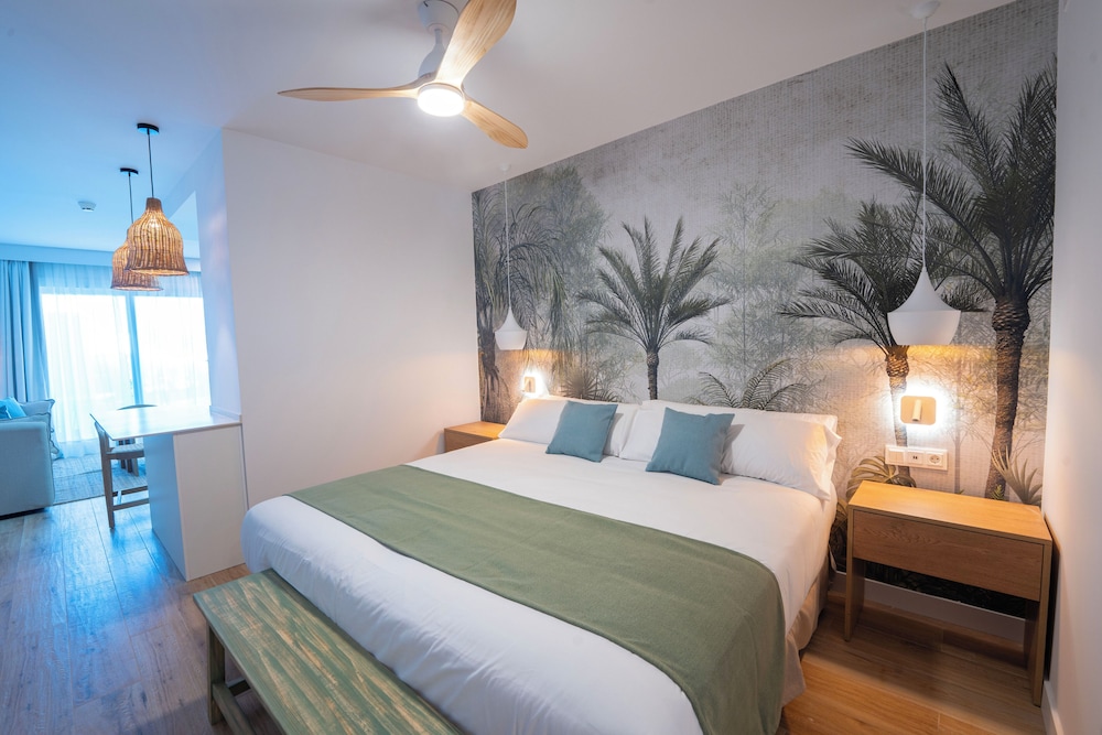 Estudio exclusivo, acceso a la piscina, planta baja del hotel Punta Candor Suites. Foto 3