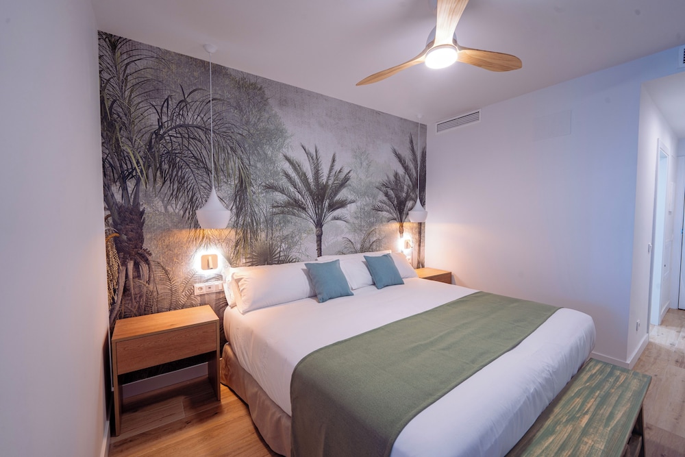 Estudio exclusivo, acceso a la piscina, planta baja del hotel Punta Candor Suites. Foto 5