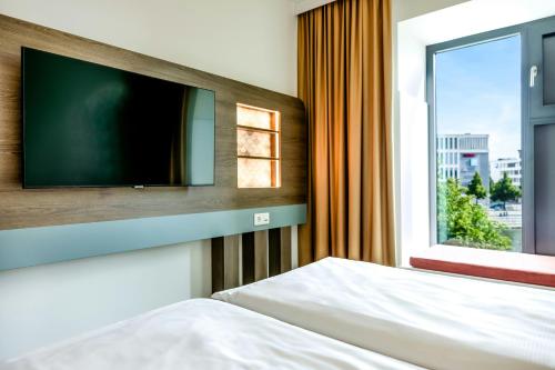 Habitación Doble con vistas del hotel Kiel-Schwedenkai. Foto 4