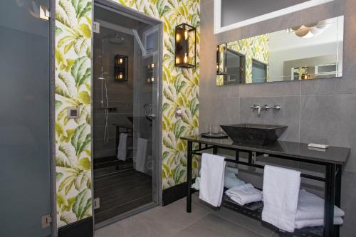 Suite con terraza del hotel 5 Suites. Foto 17