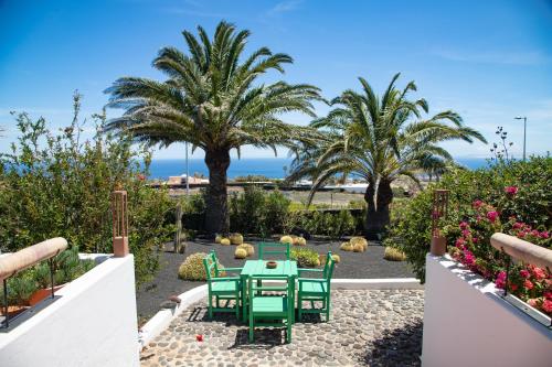 Suite con vistas al mar - Cama extragrande del hotel 5 Suites. Foto 12