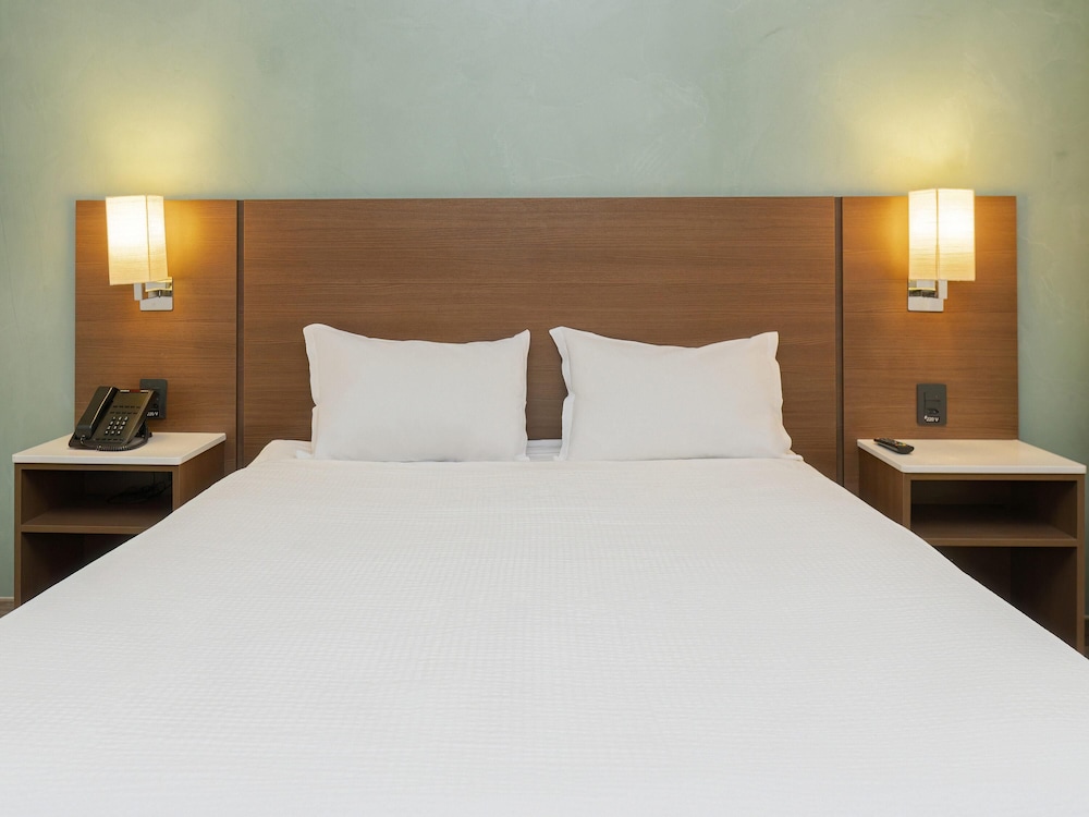 Apartamento estándar, 1 cama doble del hotel ibis Styles Curitiba Aeroporto. Foto 7