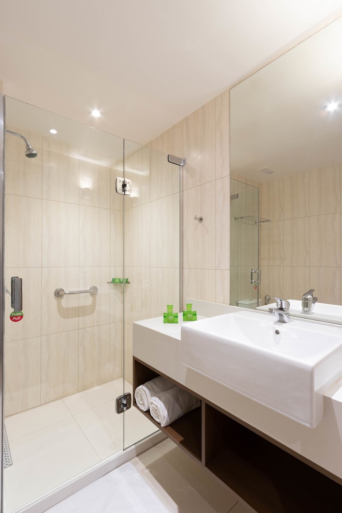 Apartamento estándar, 1 cama doble del hotel ibis Styles Curitiba Aeroporto. Foto 9