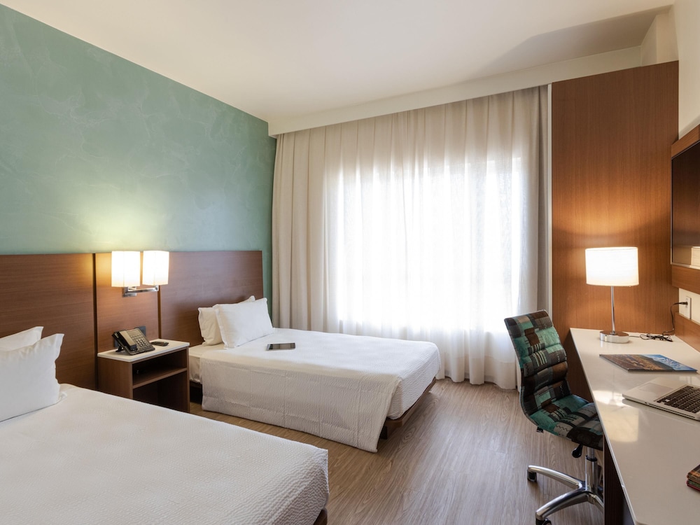 Apartamento estándar, 2 camas individuales del hotel ibis Styles Curitiba Aeroporto