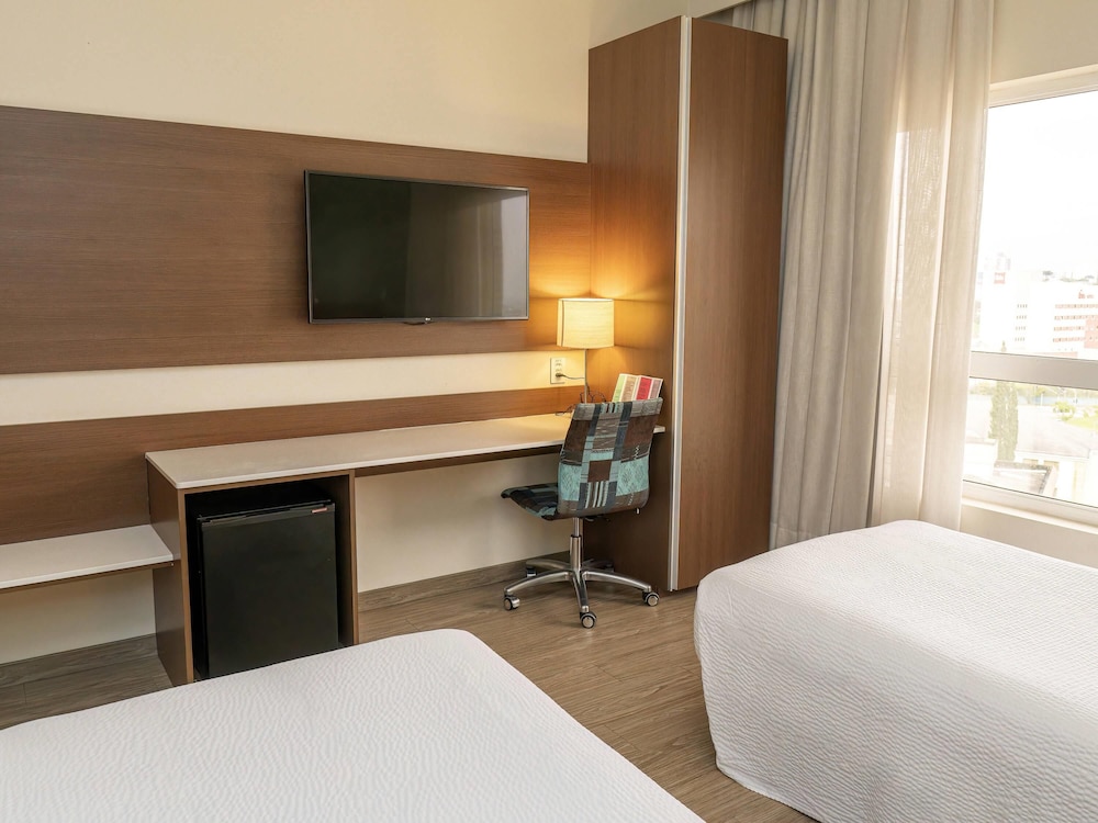 Apartamento estándar, 2 camas individuales del hotel ibis Styles Curitiba Aeroporto. Foto 3