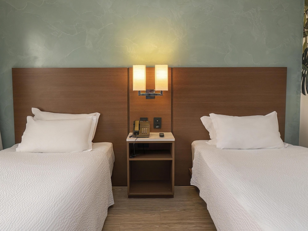 Apartamento estándar, 2 camas individuales del hotel ibis Styles Curitiba Aeroporto. Foto 4