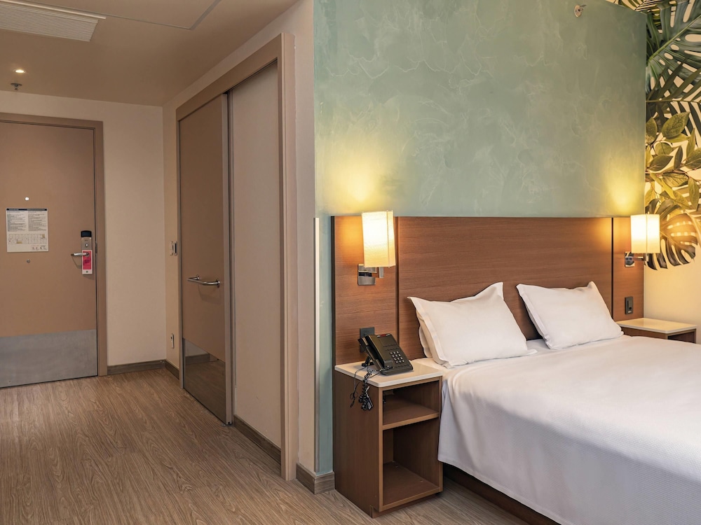 Habitación, 1 cama doble, accesible para personas con discapacidad (Accessible) del hotel ibis Styles Curitiba Aeroporto. Foto 5