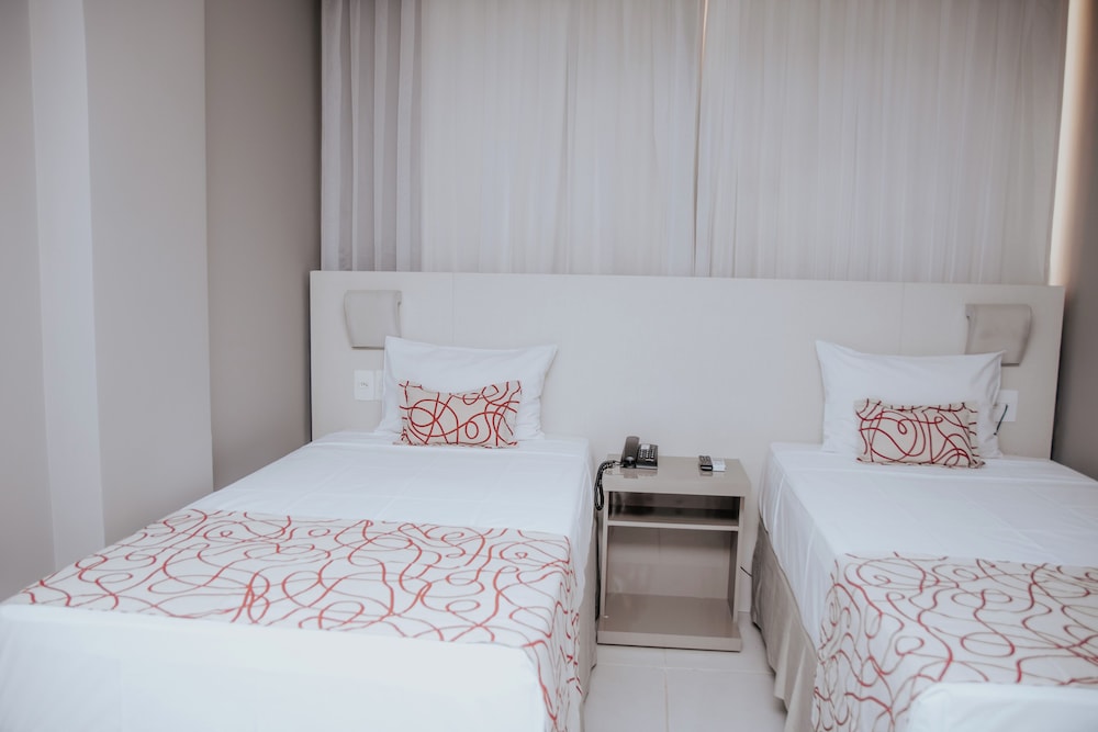 Habitación estándar con 2 camas individuales del hotel Rede Andrade Lapa. Foto 2