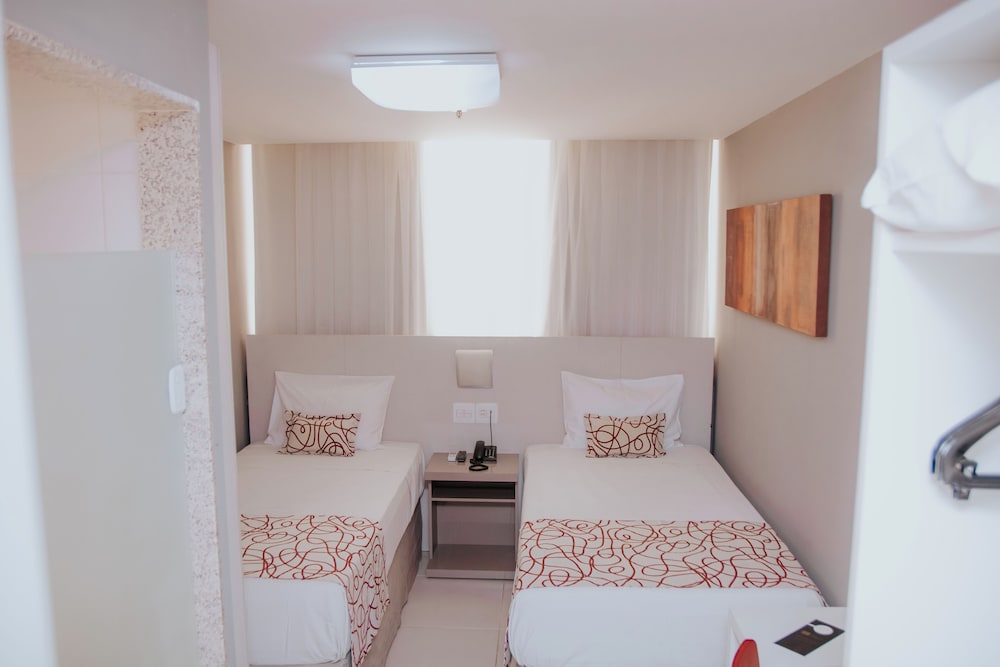 Habitación estándar con 2 camas individuales del hotel Rede Andrade Lapa. Foto 8