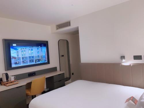 Habitación Doble Estándar del hotel Southgate Hotel London. Foto 4