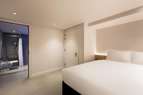Alojamiento Accesible Cocoon 2 del hotel Zedwell Underground Tottenham Court Road. Foto 2