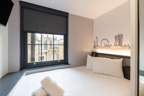 Habitación Doble Económica del hotel easyHotel Victoria. Foto 6