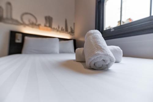 Habitación Familiar del hotel easyHotel Victoria. Foto 5