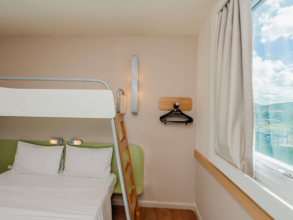 Apartamento económico, 1 cama doble del hotel ibis budget Vitoria. Foto 10