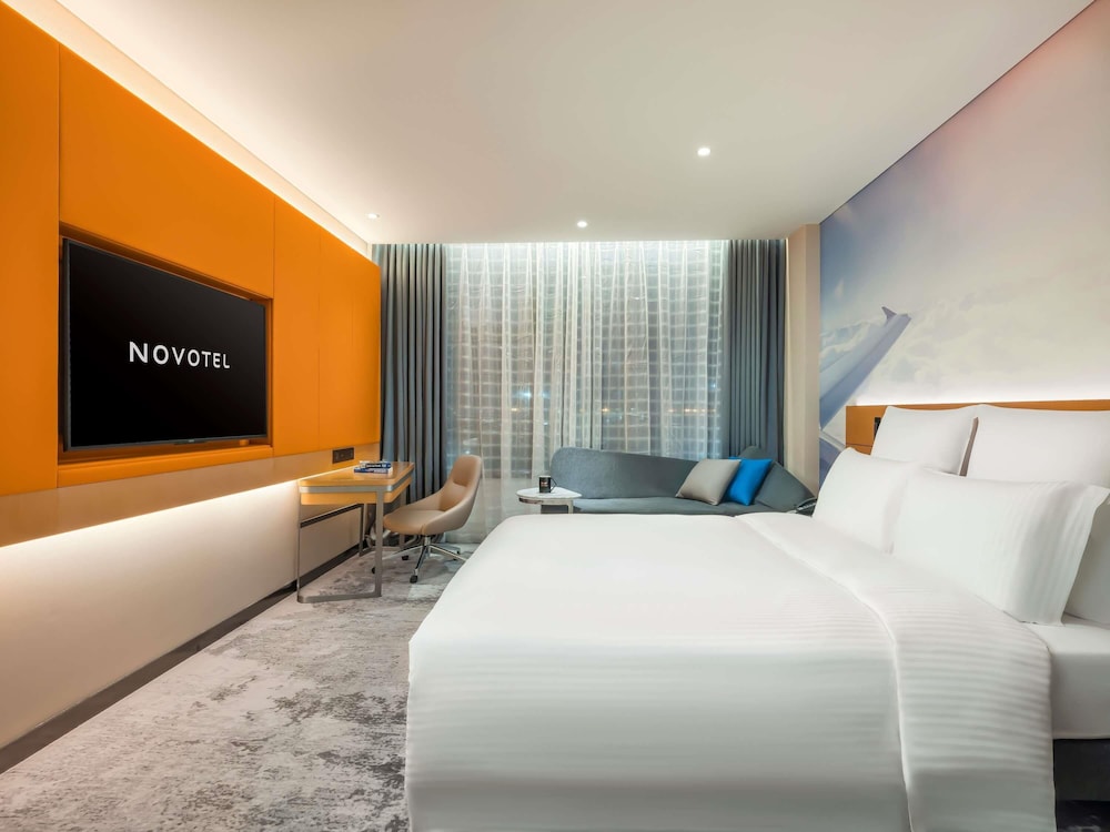 HABITACIÓN SUPERIOR con 1 cama king size del hotel Novotel Guangzhou Baiyun Airport
