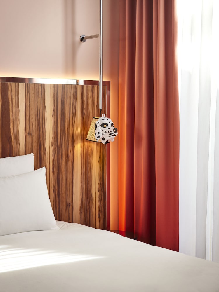 Individual Medium Mama del hotel Mama Shelter Rennes. Foto 4
