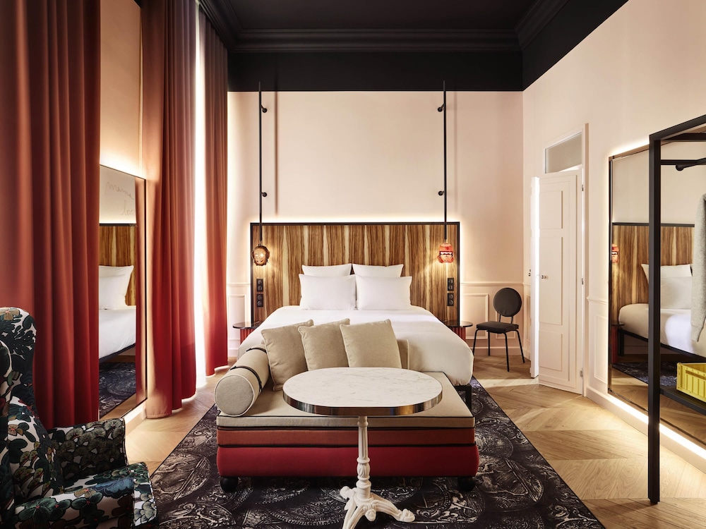 Large Mama del hotel Mama Shelter Rennes