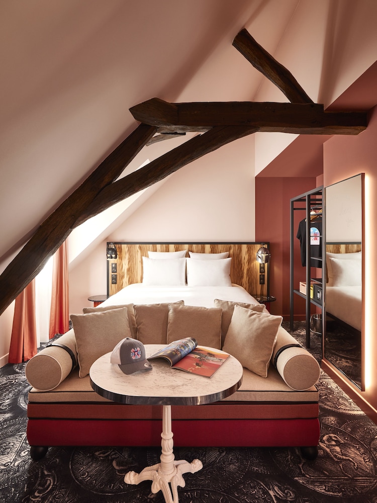 Large Mama del hotel Mama Shelter Rennes. Foto 3