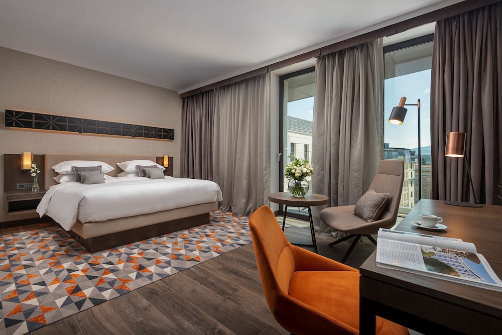 1 Cama King con Acceso al Club del hotel Hyatt Regency Sofia. Foto 2