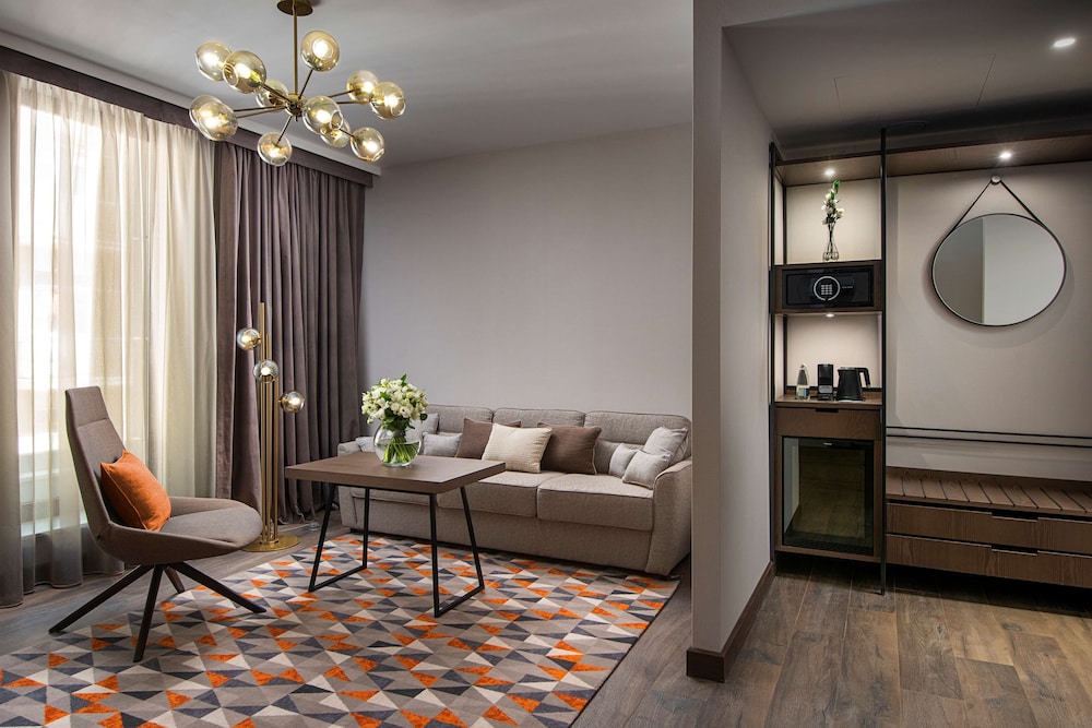 Suite Regency del hotel Hyatt Regency Sofia. Foto 3