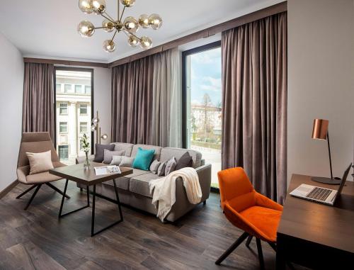 Suite Regency con vista a la plaza Vasil Levski del hotel Hyatt Regency Sofia