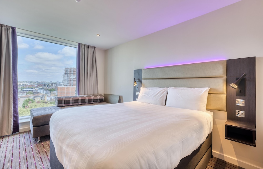 Habitación estándar doble del hotel Premier Inn London Paddington (Paddington Basin)