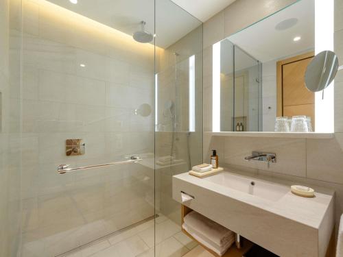 Habitación Doble Clásica - 2 camas del hotel Mövenpick Hotel Basel. Foto 3