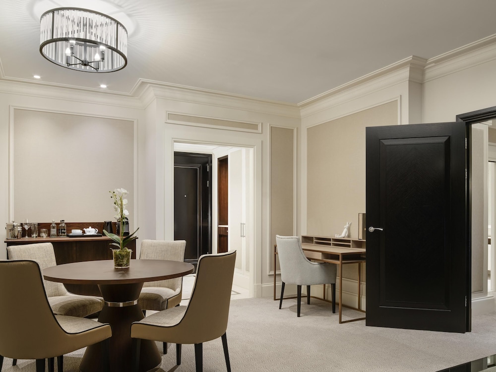 Fairmont, Suite, 1 habitación del hotel Fairmont Windsor Park. Foto 6