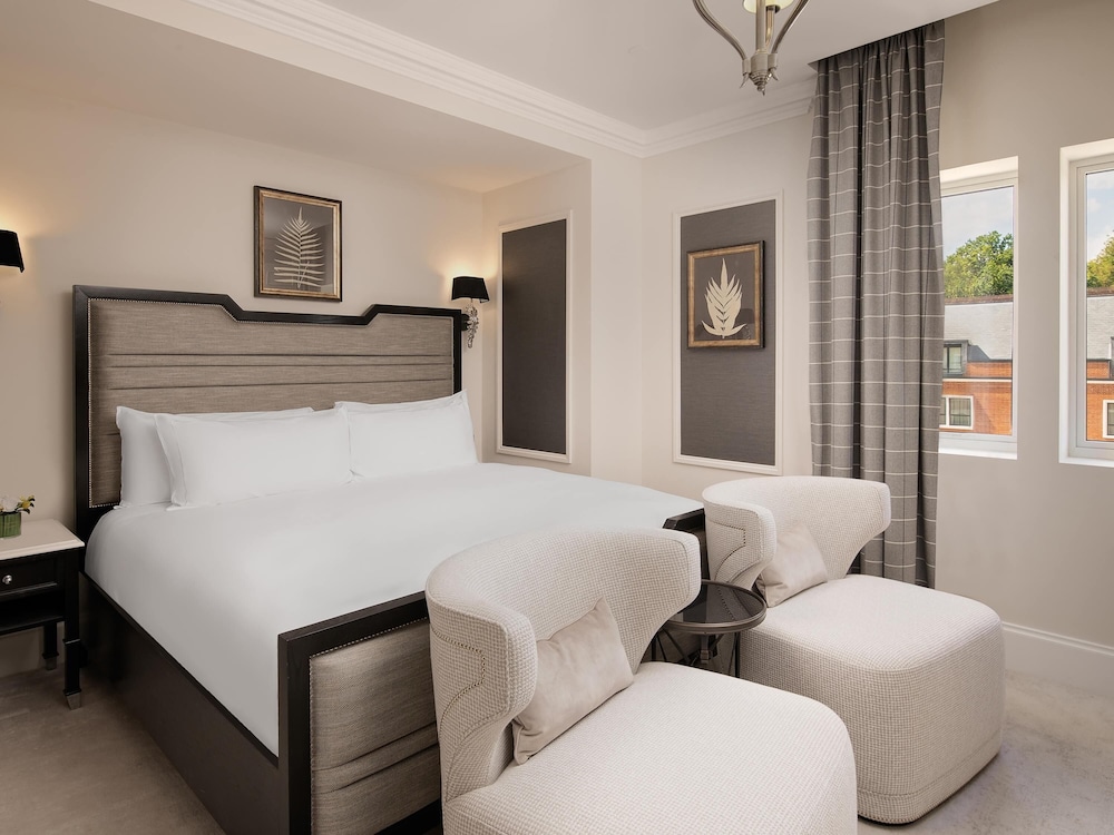 Suite de lujo de dos dormitorios con cama King del hotel Fairmont Windsor Park. Foto 3