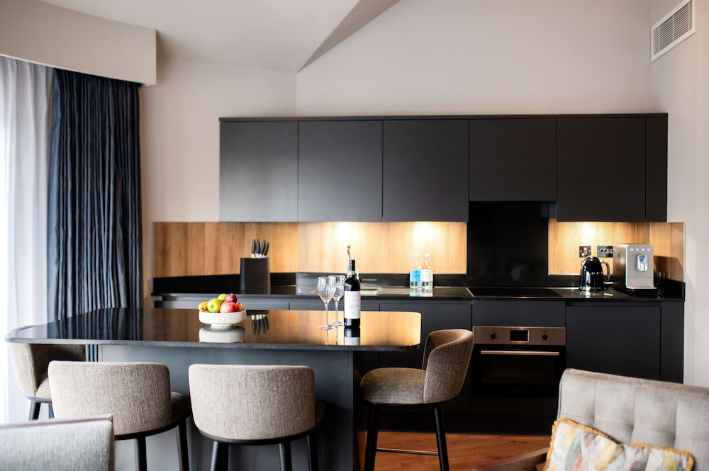 Casa de lujo en un árbol, 2 habitaciones del hotel Fairmont Windsor Park. Foto 7