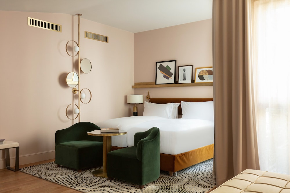 Habitación ejecutiva del hotel Les Jardins du Faubourg and Spa by Shiseido