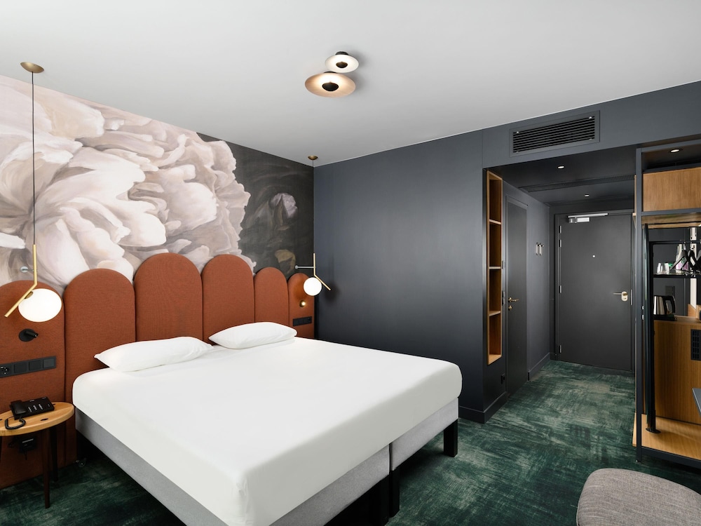 Habitación Classic con cama doble del hotel Mercure Debrecen. Foto 5