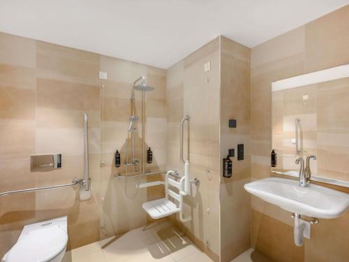 Habitación Classic accesible con 1 cama doble del hotel Mercure Debrecen. Foto 5