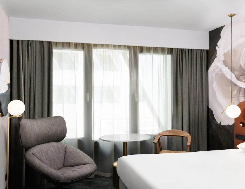 Habitación Classic con 2 camas individuales del hotel Mercure Debrecen. Foto 12