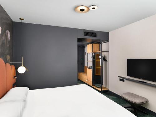 Habitación Classic accesible con 1 cama doble del hotel Mercure Debrecen. Foto 5